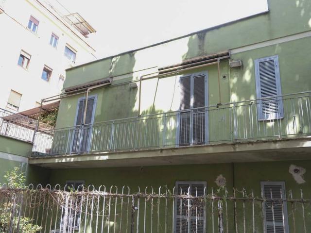 Appartamento in vendita a Roma RM
