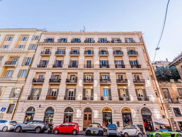 Appartamento in vendita a Roma RM