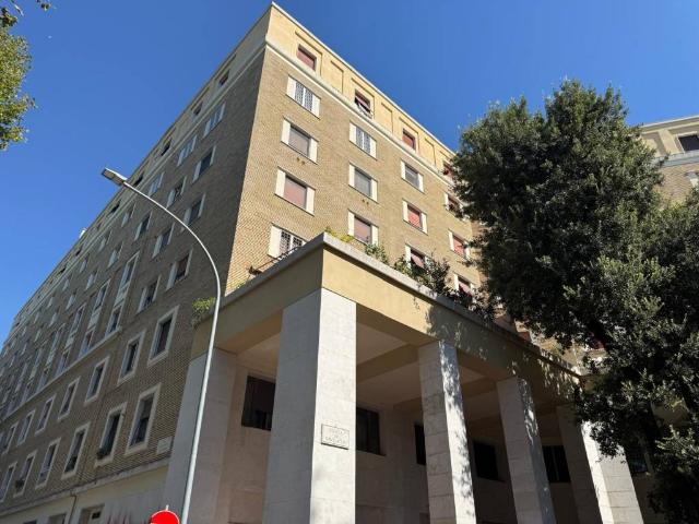 Appartamento in vendita a Roma RM
