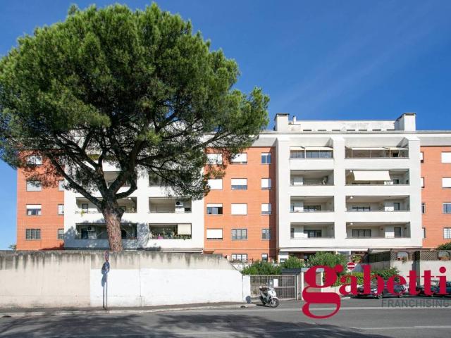 Appartamento in vendita a Roma RM