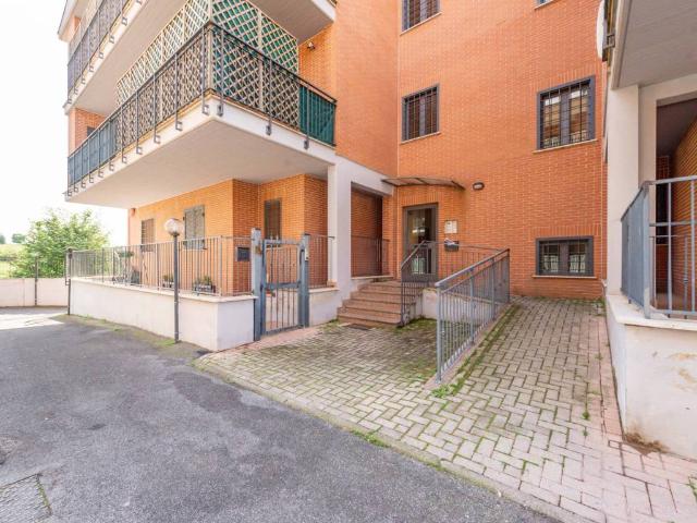 Appartamento in vendita a Roma RM