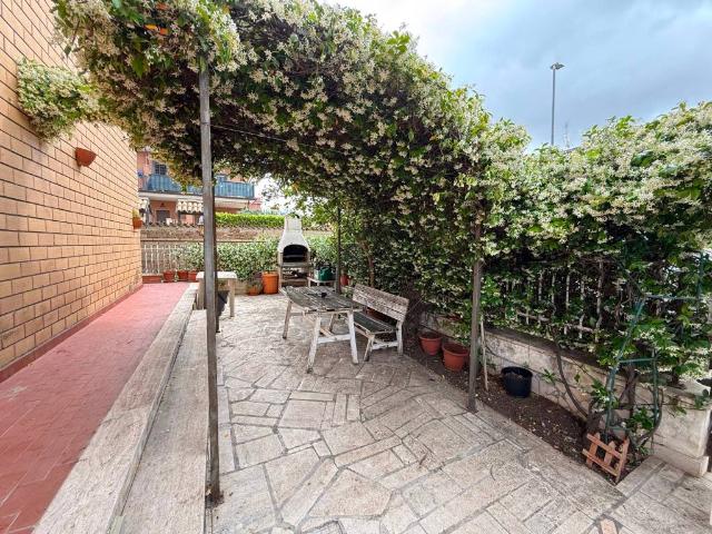 Appartamento in vendita a Roma RM