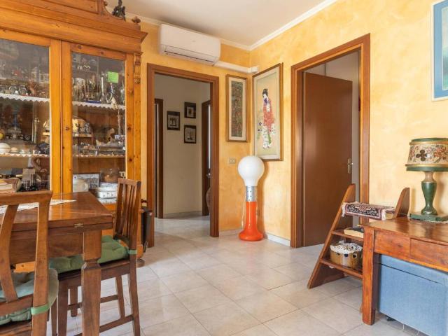 Appartamento in vendita a Roma RM