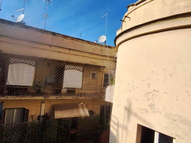 Appartamento in vendita a Roma RM