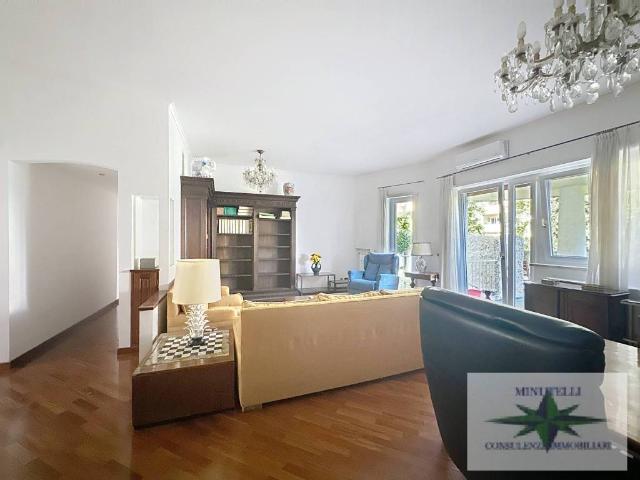 Appartamento in vendita a Roma RM