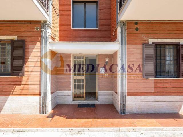 Appartamento in vendita a Roma RM