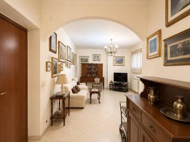 Appartamento in vendita a Roma RM