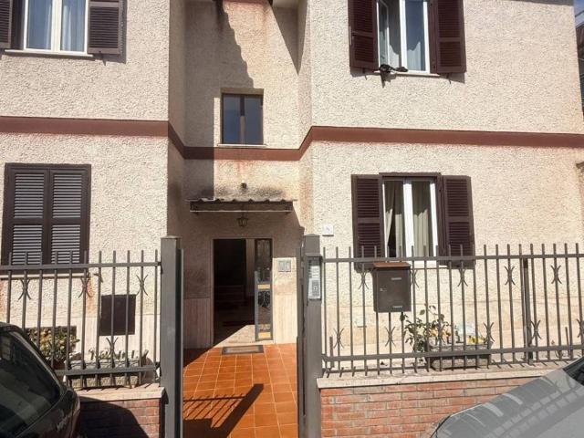 Appartamento in vendita a Roma RM