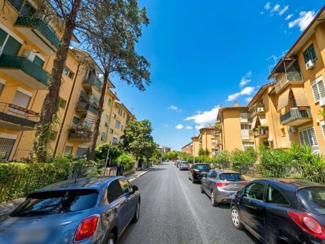 Appartamento in vendita a Roma RM