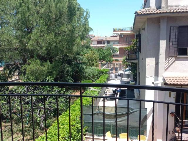 Appartamento in vendita a Roma RM
