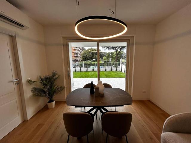 Appartamento in vendita a Roma RM