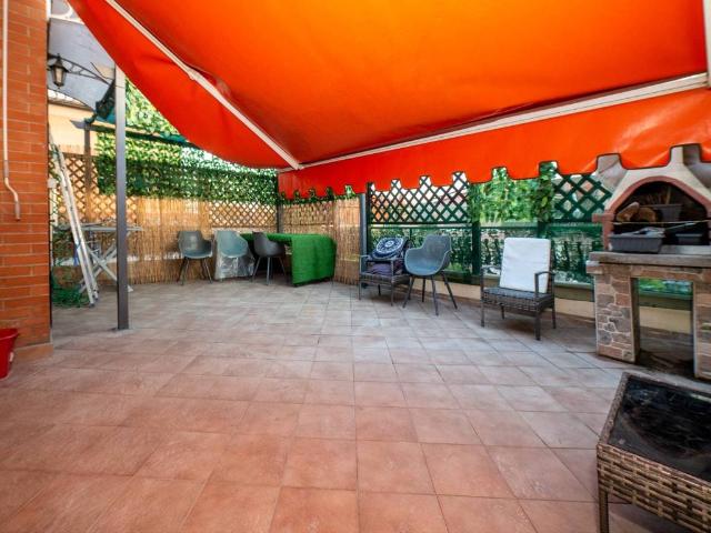 Appartamento in vendita a Roma RM