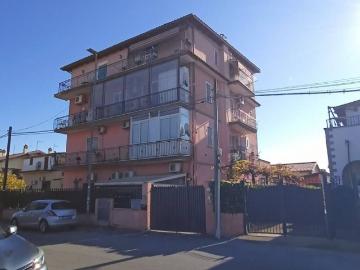 Appartamento in vendita a Roma RM