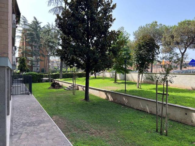 Appartamento in vendita a Roma RM