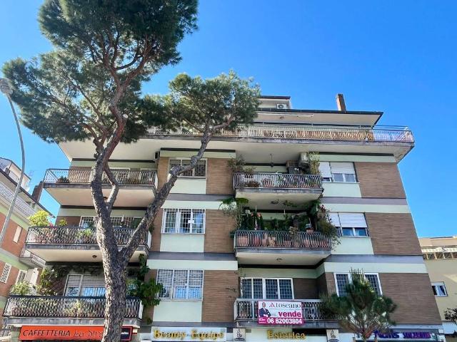 Appartamento in vendita a Roma RM