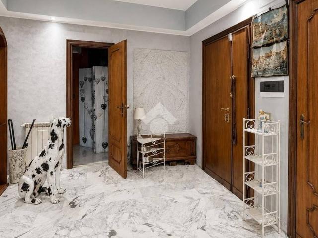 Appartamento in vendita a Roma RM