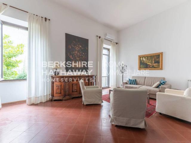 Appartamento in vendita a Roma RM