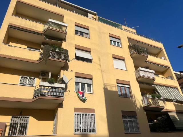 Appartamento in vendita a Roma RM