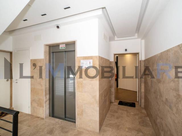 Appartamento in vendita a Roma RM