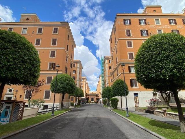 Appartamento in vendita a Roma RM