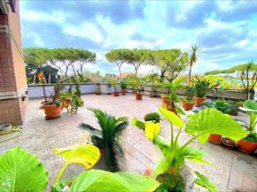Appartamento in vendita a Via Cristoforo Colombo Roma