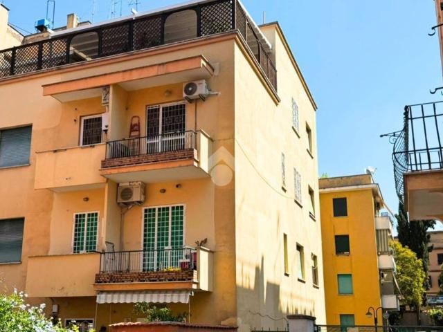 Appartamento in vendita a Roma RM