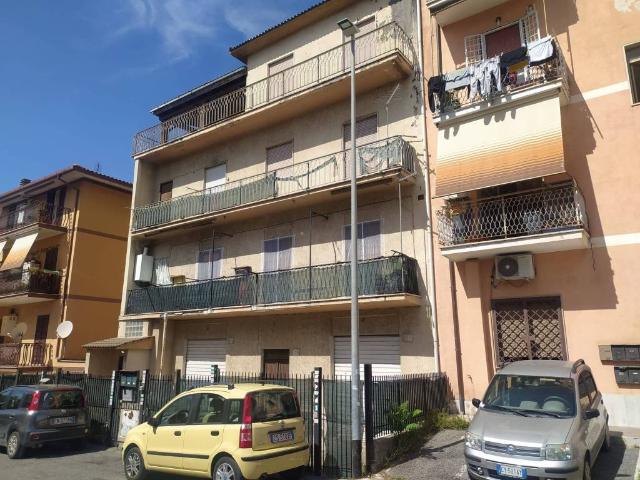 Appartamento in vendita a Roma RM