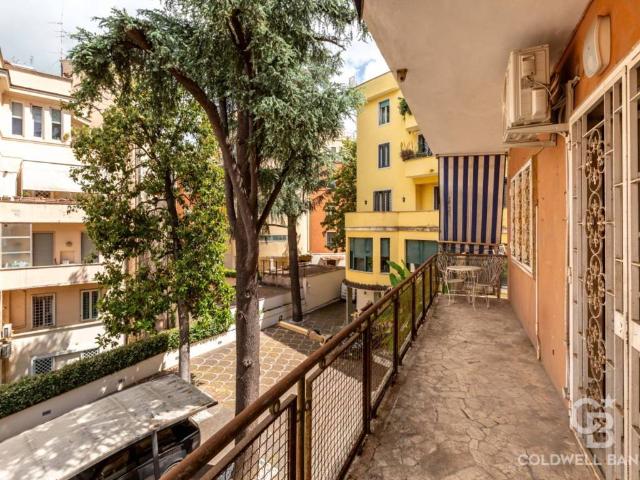Appartamento in vendita a Roma RM