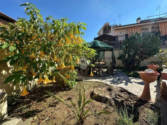 Appartamento in vendita a Roma RM