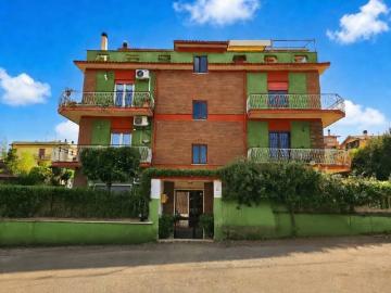 Appartamento in vendita a Roma RM