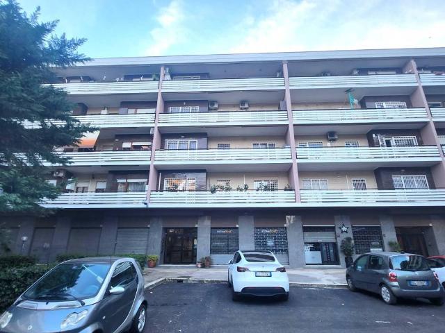 Appartamento in vendita a Roma RM