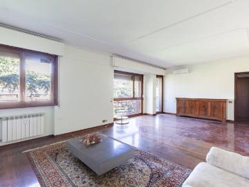 Appartamento in vendita a Roma RM