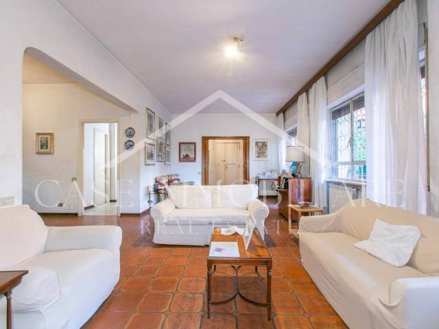 Appartamento in vendita a Roma RM