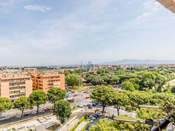 Appartamento in vendita a Roma RM