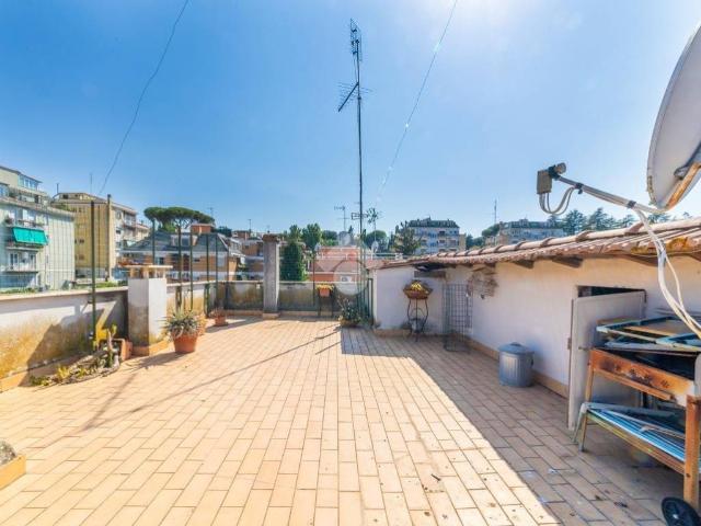 Appartamento in vendita a Roma RM