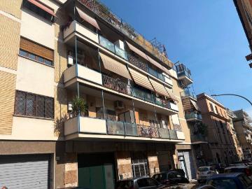 Appartamento in vendita a Roma RM