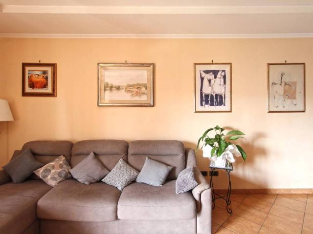 Appartamento in vendita a Roma RM
