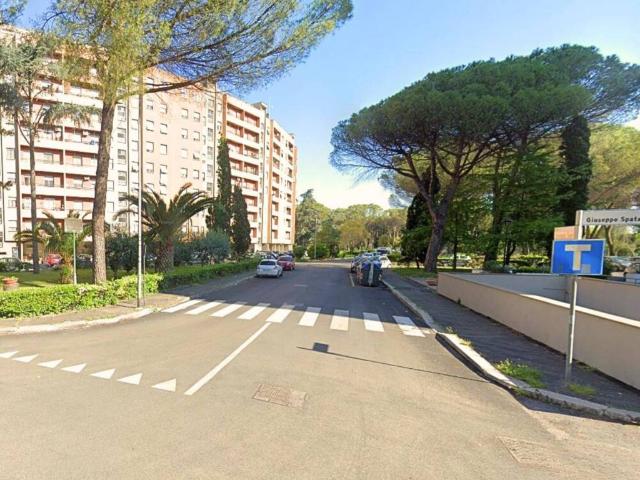 Appartamento in vendita a Roma RM