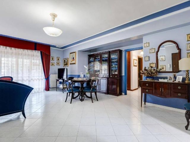 Appartamento in vendita a Roma RM