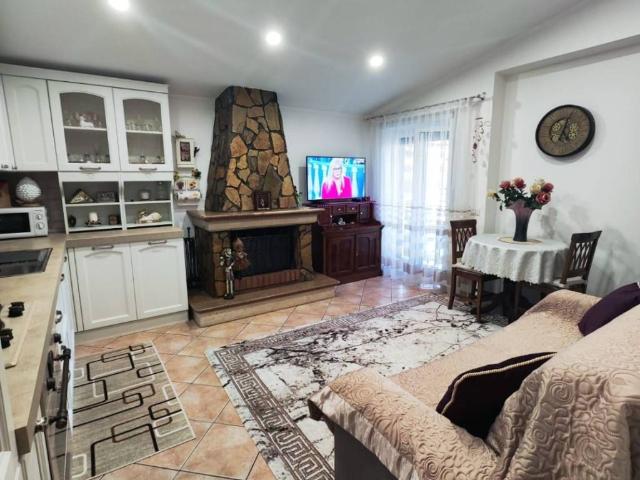 Appartamento in vendita a Roma RM