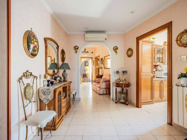 Appartamento in vendita a Roma RM