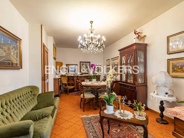 Appartamento in vendita a Roma RM