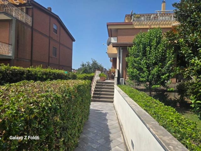 Appartamento in vendita a Roma RM