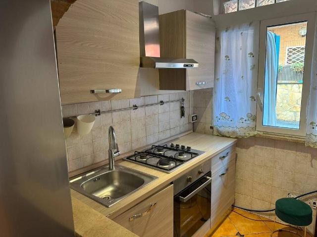 Appartamento in vendita a Roma RM