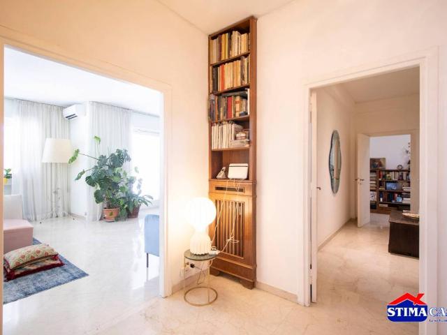 Appartamento in vendita a Roma RM