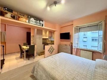 Appartamento in vendita a Roma RM