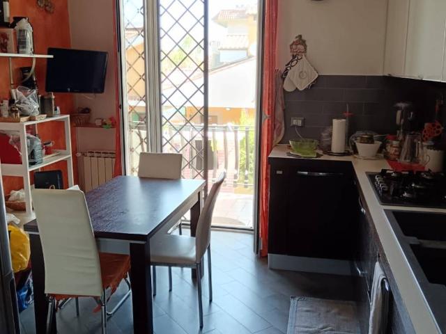 Appartamento in vendita a Roma RM