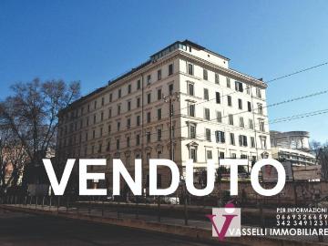 Appartamento in vendita a Roma RM