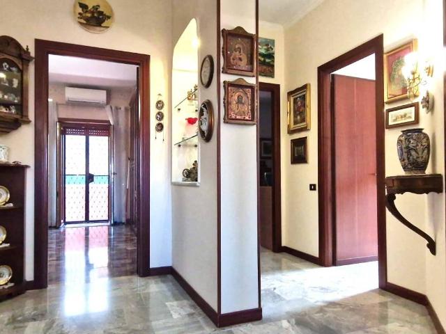 Appartamento in vendita a Roma RM