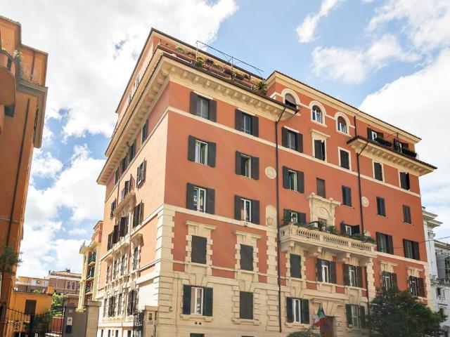 Appartamento in vendita a Roma RM